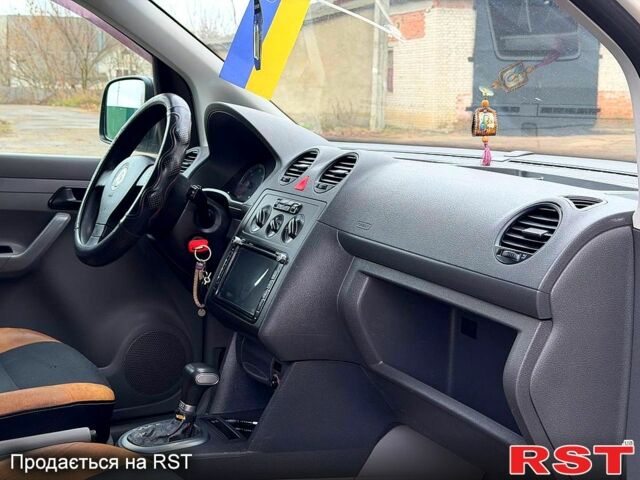 Белый Фольксваген Кадди, объемом двигателя 1.9 л и пробегом 240 тыс. км за 6900 $, фото 8 на Automoto.ua