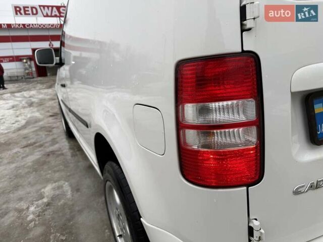 Білий Фольксваген Кадді, об'ємом двигуна 1.6 л та пробігом 237 тис. км за 6300 $, фото 10 на Automoto.ua