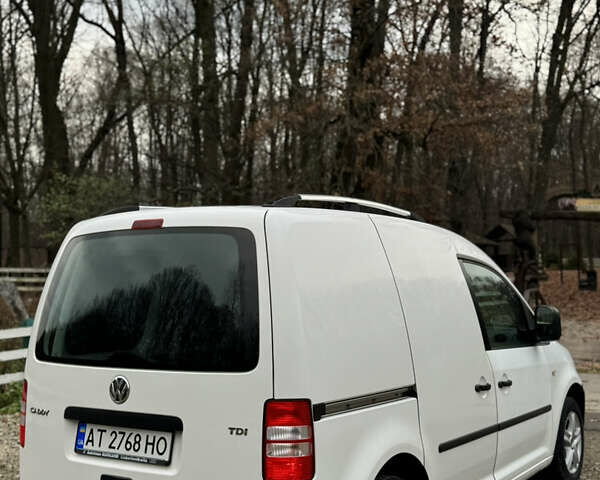 Белый Фольксваген Кадди, объемом двигателя 1.6 л и пробегом 402 тыс. км за 6350 $, фото 5 на Automoto.ua