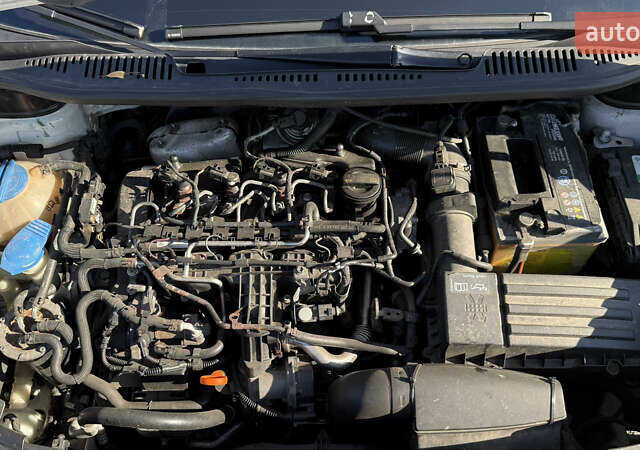 Білий Фольксваген Кадді, об'ємом двигуна 1.6 л та пробігом 273 тис. км за 9700 $, фото 23 на Automoto.ua