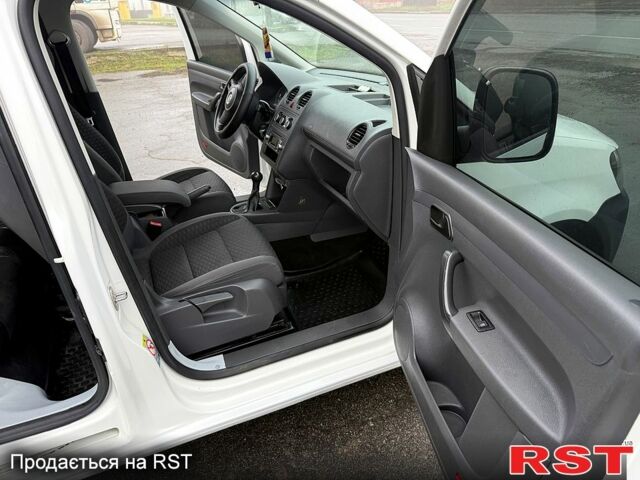 Белый Фольксваген Кадди, объемом двигателя 1.6 л и пробегом 224 тыс. км за 8700 $, фото 11 на Automoto.ua