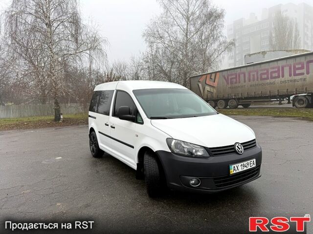 Белый Фольксваген Кадди, объемом двигателя 1.6 л и пробегом 224 тыс. км за 8700 $, фото 2 на Automoto.ua