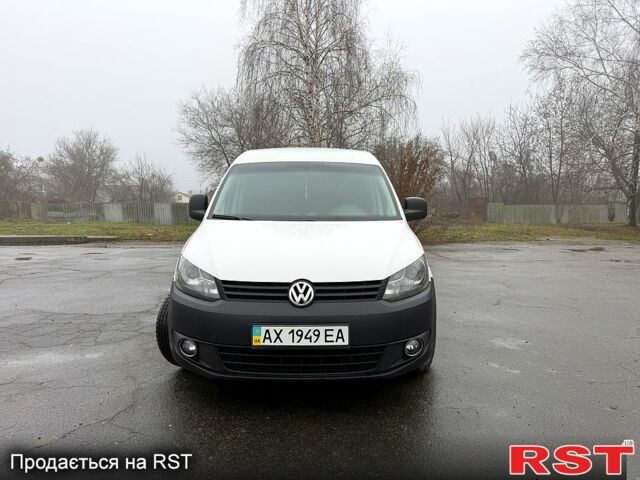 Белый Фольксваген Кадди, объемом двигателя 1.6 л и пробегом 224 тыс. км за 8700 $, фото 1 на Automoto.ua