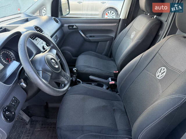 Белый Фольксваген Кадди, объемом двигателя 1.6 л и пробегом 363 тыс. км за 5890 $, фото 12 на Automoto.ua