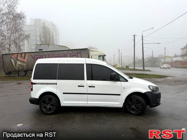 Белый Фольксваген Кадди, объемом двигателя 1.6 л и пробегом 224 тыс. км за 8700 $, фото 4 на Automoto.ua