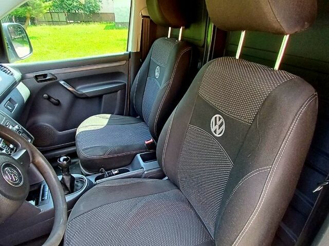 Білий Фольксваген Кадді, об'ємом двигуна 1.6 л та пробігом 140 тис. км за 7999 $, фото 2 на Automoto.ua