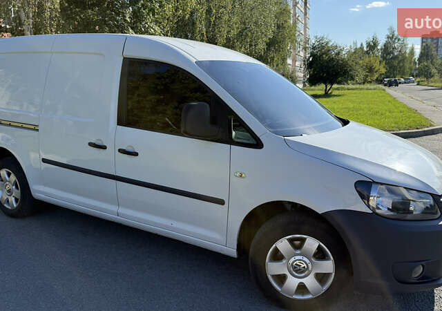 Білий Фольксваген Кадді, об'ємом двигуна 1.6 л та пробігом 273 тис. км за 9700 $, фото 2 на Automoto.ua