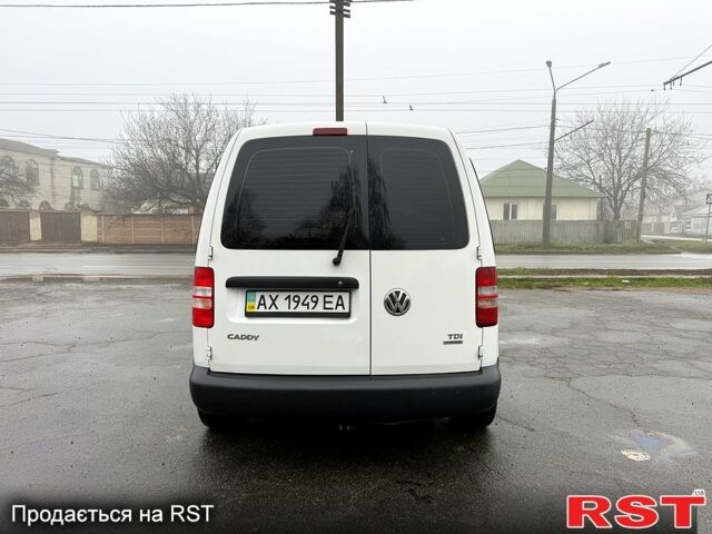 Белый Фольксваген Кадди, объемом двигателя 1.6 л и пробегом 224 тыс. км за 8700 $, фото 7 на Automoto.ua