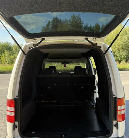 Білий Фольксваген Кадді, об'ємом двигуна 1.6 л та пробігом 273 тис. км за 9700 $, фото 15 на Automoto.ua