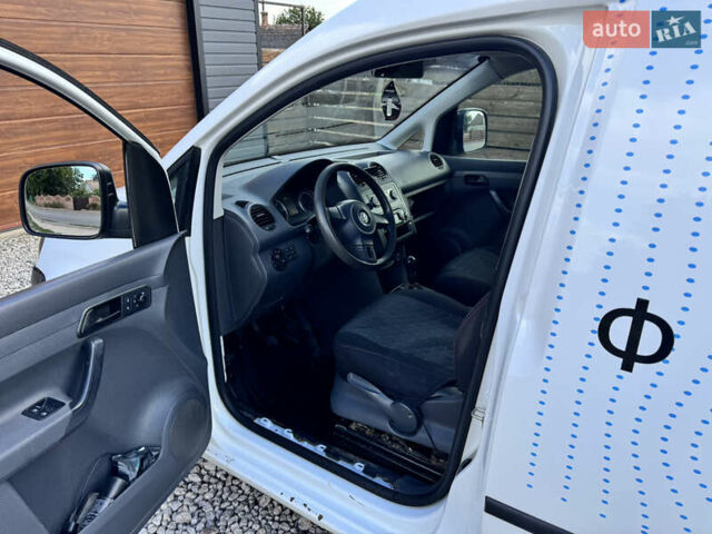 Білий Фольксваген Кадді, об'ємом двигуна 1.6 л та пробігом 290 тис. км за 5500 $, фото 7 на Automoto.ua