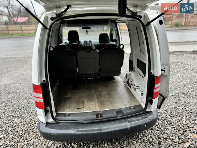 Белый Фольксваген Кадди, объемом двигателя 1.6 л и пробегом 290 тыс. км за 6200 $, фото 14 на Automoto.ua