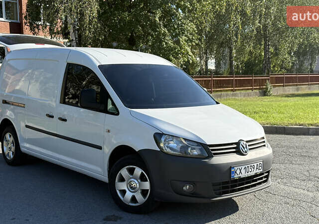 Білий Фольксваген Кадді, об'ємом двигуна 1.6 л та пробігом 273 тис. км за 9700 $, фото 1 на Automoto.ua
