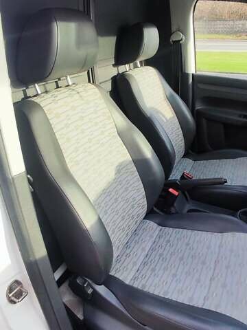 Білий Фольксваген Кадді, об'ємом двигуна 1.6 л та пробігом 318 тис. км за 8300 $, фото 17 на Automoto.ua