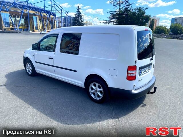 Білий Фольксваген Кадді, об'ємом двигуна 1.6 л та пробігом 245 тис. км за 7800 $, фото 2 на Automoto.ua