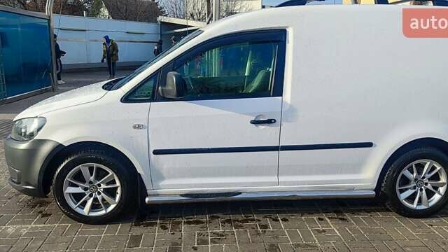 Білий Фольксваген Кадді, об'ємом двигуна 1.6 л та пробігом 318 тис. км за 8300 $, фото 6 на Automoto.ua