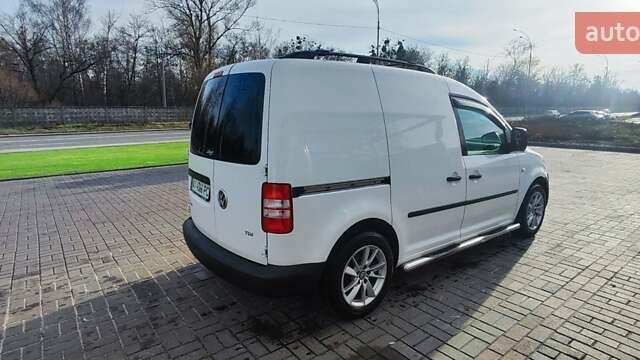 Білий Фольксваген Кадді, об'ємом двигуна 1.6 л та пробігом 318 тис. км за 8300 $, фото 8 на Automoto.ua