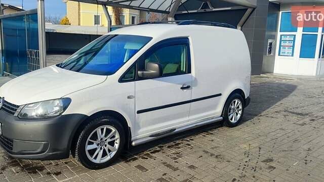 Білий Фольксваген Кадді, об'ємом двигуна 1.6 л та пробігом 318 тис. км за 8300 $, фото 7 на Automoto.ua