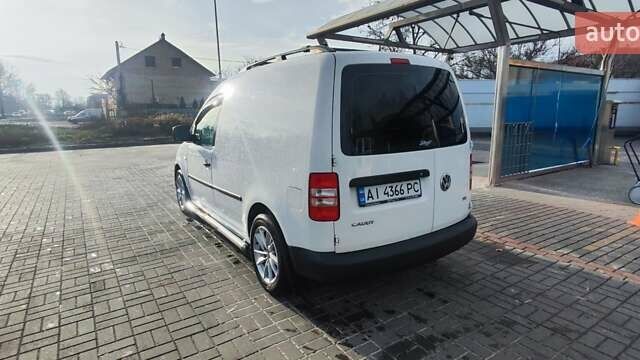 Білий Фольксваген Кадді, об'ємом двигуна 1.6 л та пробігом 318 тис. км за 8300 $, фото 9 на Automoto.ua