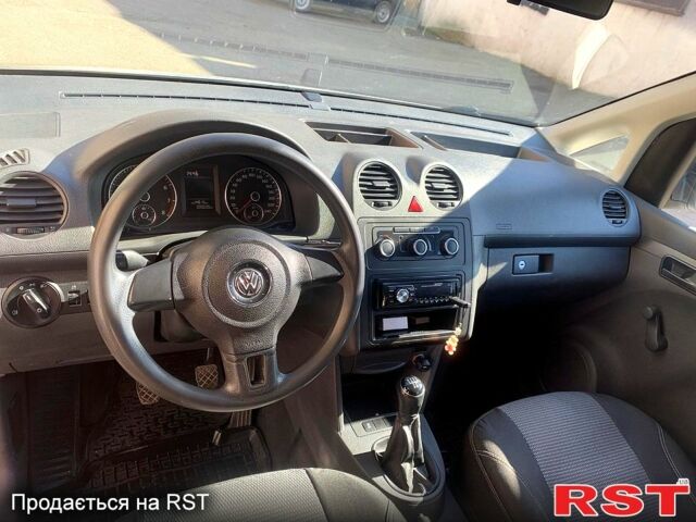 Білий Фольксваген Кадді, об'ємом двигуна 1.2 л та пробігом 301 тис. км за 5700 $, фото 8 на Automoto.ua