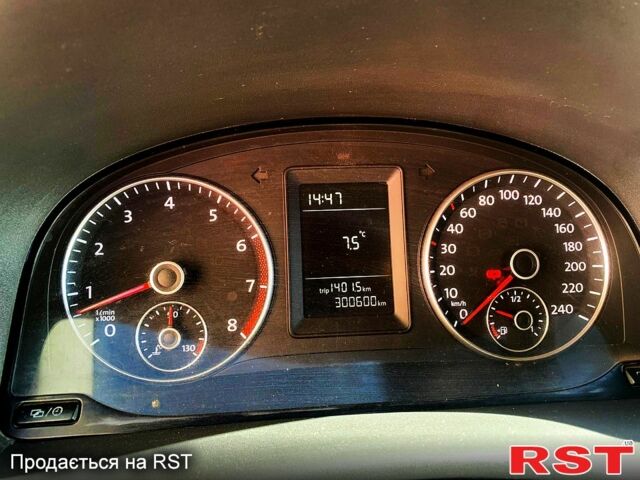 Білий Фольксваген Кадді, об'ємом двигуна 1.2 л та пробігом 301 тис. км за 5700 $, фото 10 на Automoto.ua