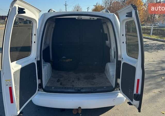 Білий Фольксваген Кадді, об'ємом двигуна 1.2 л та пробігом 260 тис. км за 6400 $, фото 2 на Automoto.ua