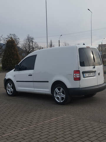 Білий Фольксваген Кадді, об'ємом двигуна 1.6 л та пробігом 398 тис. км за 8300 $, фото 6 на Automoto.ua