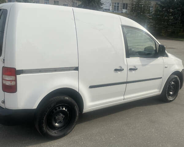 Білий Фольксваген Кадді, об'ємом двигуна 1.6 л та пробігом 240 тис. км за 5999 $, фото 5 на Automoto.ua