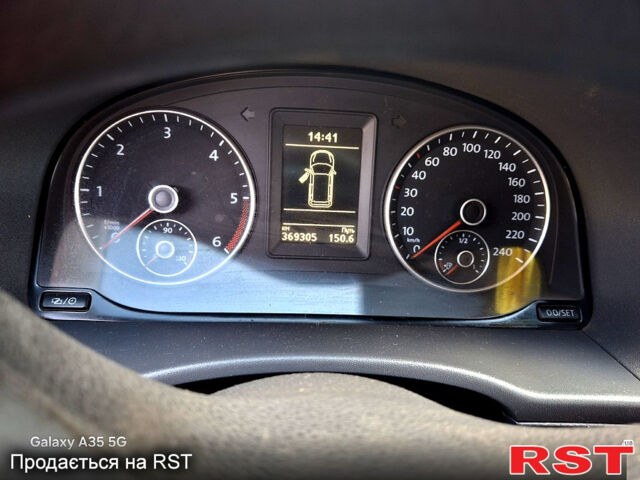 Білий Фольксваген Кадді, об'ємом двигуна 1.6 л та пробігом 370 тис. км за 5999 $, фото 8 на Automoto.ua