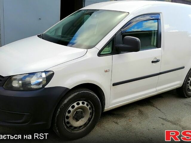 Фольксваген Кадди 2014 в Киеве на Automoto.ua Белый Фольксваген Кадди, объемом двигателя 1.6 л и пробегом 300 тыс. км за 10800 $, фото 1 на Automoto.ua