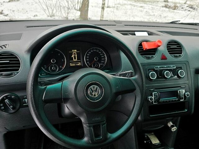 Білий Фольксваген Кадді, об'ємом двигуна 1.6 л та пробігом 303 тис. км за 7700 $, фото 6 на Automoto.ua