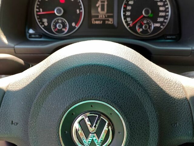 Белый Фольксваген Кадди, объемом двигателя 1.6 л и пробегом 124 тыс. км за 12000 $, фото 6 на Automoto.ua