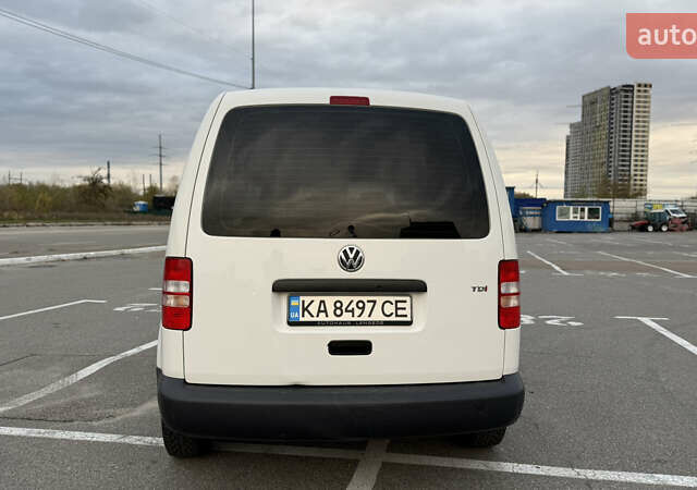 Белый Фольксваген Кадди, объемом двигателя 1.6 л и пробегом 230 тыс. км за 8000 $, фото 4 на Automoto.ua