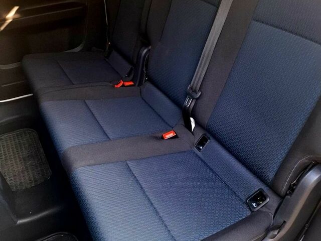 Белый Фольксваген Кадди, объемом двигателя 2 л и пробегом 292 тыс. км за 12000 $, фото 6 на Automoto.ua