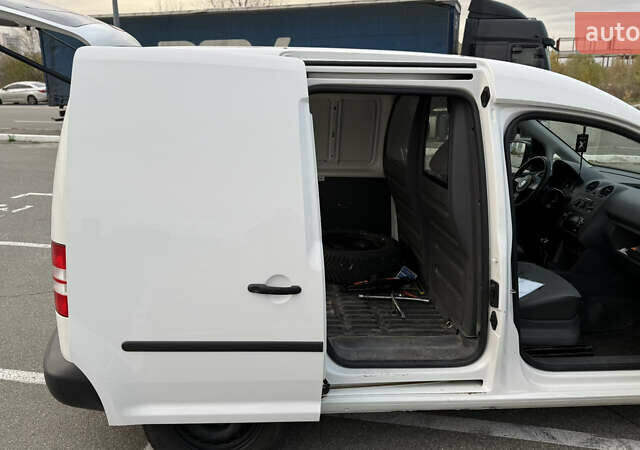 Белый Фольксваген Кадди, объемом двигателя 1.6 л и пробегом 230 тыс. км за 8000 $, фото 14 на Automoto.ua