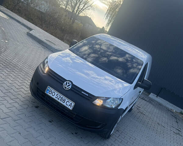 Белый Фольксваген Кадди, объемом двигателя 1.98 л и пробегом 320 тыс. км за 6900 $, фото 1 на Automoto.ua