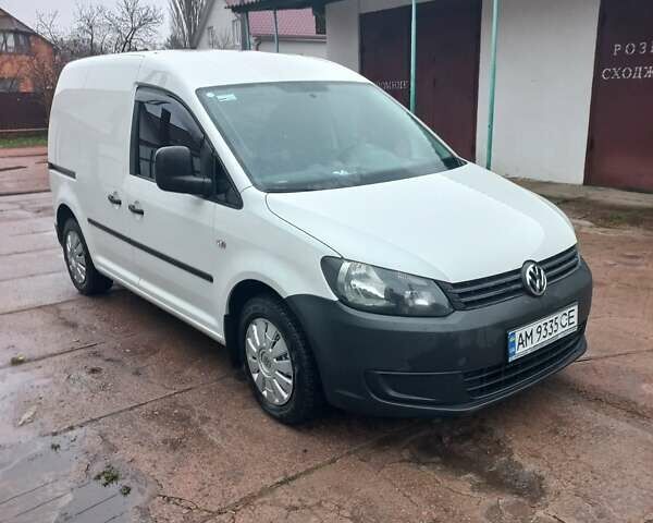 Белый Фольксваген Кадди, объемом двигателя 1.97 л и пробегом 114 тыс. км за 11900 $, фото 1 на Automoto.ua