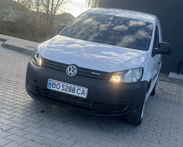 Белый Фольксваген Кадди, объемом двигателя 1.98 л и пробегом 320 тыс. км за 6900 $, фото 2 на Automoto.ua