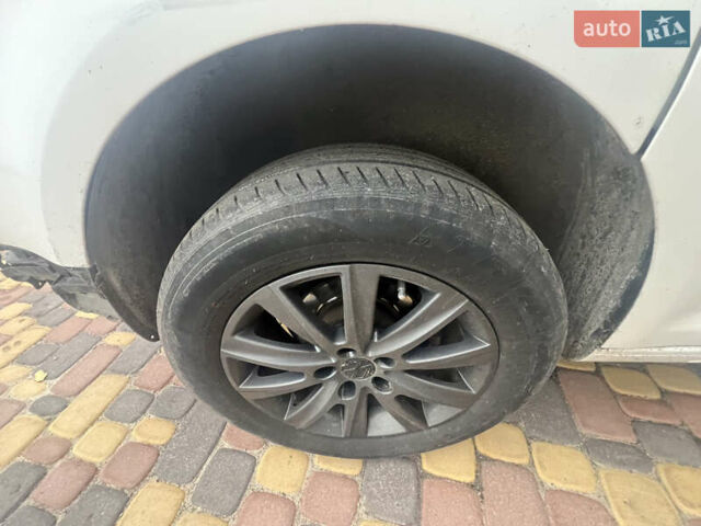 Білий Фольксваген Кадді, об'ємом двигуна 1.6 л та пробігом 280 тис. км за 8200 $, фото 2 на Automoto.ua