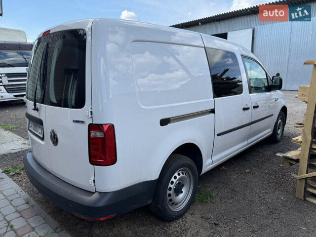 Белый Фольксваген Кадди, объемом двигателя 1.4 л и пробегом 240 тыс. км за 13000 $, фото 4 на Automoto.ua