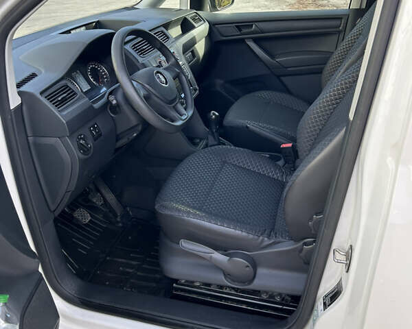 Белый Фольксваген Кадди, объемом двигателя 1.97 л и пробегом 108 тыс. км за 15300 $, фото 15 на Automoto.ua