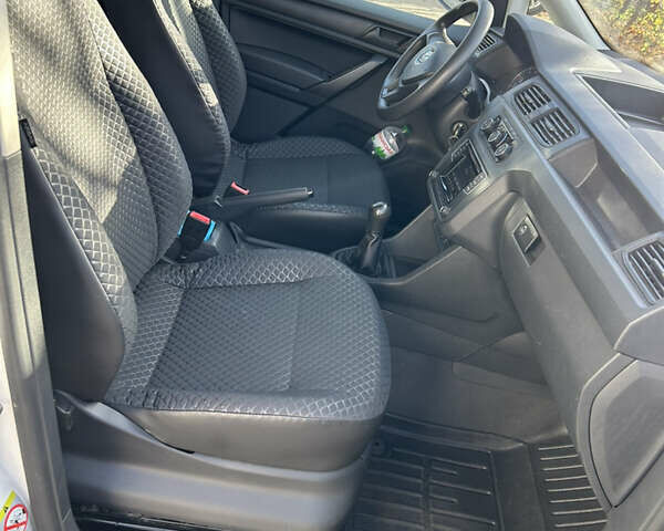 Белый Фольксваген Кадди, объемом двигателя 1.97 л и пробегом 108 тыс. км за 15300 $, фото 21 на Automoto.ua