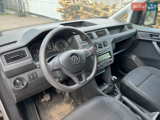 Белый Фольксваген Кадди, объемом двигателя 1.4 л и пробегом 240 тыс. км за 13000 $, фото 8 на Automoto.ua