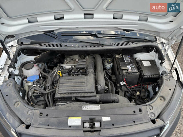 Белый Фольксваген Кадди, объемом двигателя 1.4 л и пробегом 240 тыс. км за 13000 $, фото 11 на Automoto.ua