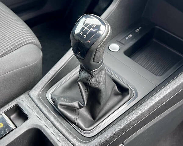 Белый Фольксваген Кадди, объемом двигателя 2 л и пробегом 154 тыс. км за 21900 $, фото 36 на Automoto.ua