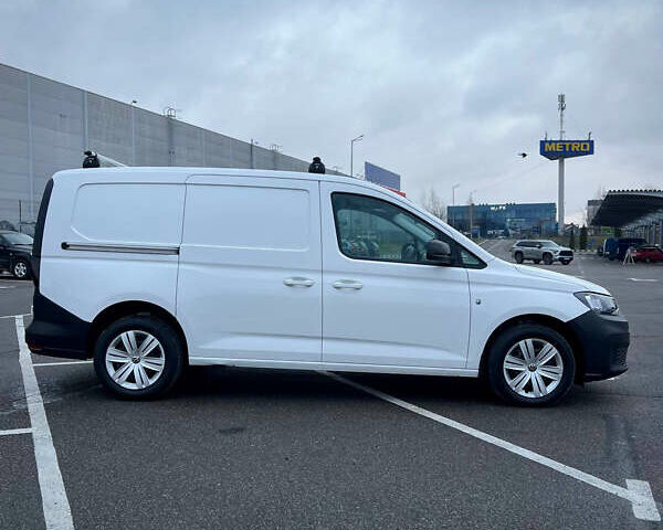 Белый Фольксваген Кадди, объемом двигателя 2 л и пробегом 154 тыс. км за 21900 $, фото 1 на Automoto.ua