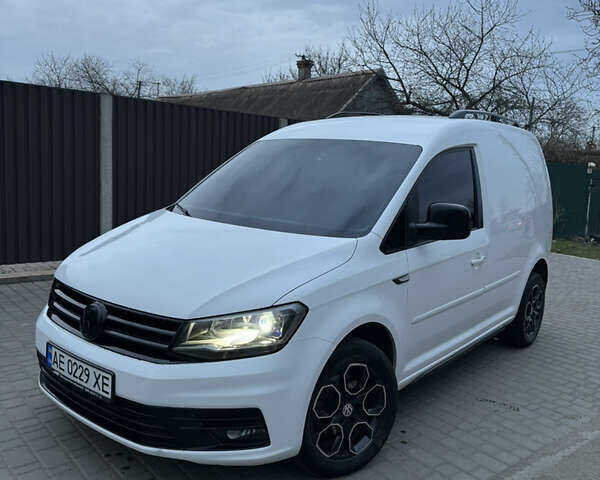 Белый Фольксваген Кадди, объемом двигателя 1.97 л и пробегом 132 тыс. км за 11900 $, фото 1 на Automoto.ua