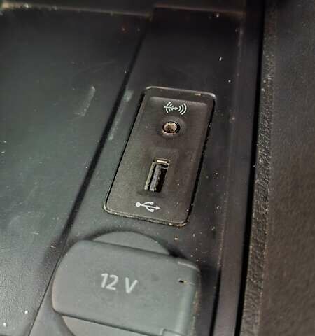 Білий Фольксваген Кадді, об'ємом двигуна 1.97 л та пробігом 265 тис. км за 10500 $, фото 7 на Automoto.ua