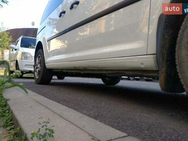 Білий Фольксваген Кадді, об'ємом двигуна 1.9 л та пробігом 245 тис. км за 7000 $, фото 5 на Automoto.ua