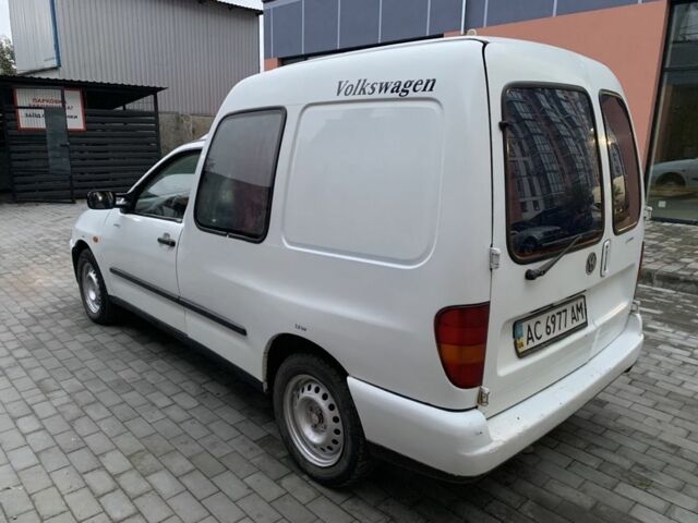 Белый Фольксваген Кадди, объемом двигателя 1.4 л и пробегом 300 тыс. км за 1650 $, фото 1 на Automoto.ua