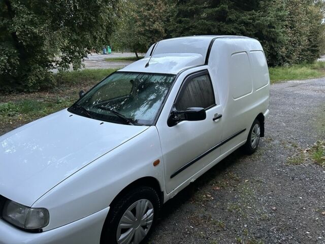 Белый Фольксваген Кадди, объемом двигателя 1.4 л и пробегом 200 тыс. км за 2400 $, фото 3 на Automoto.ua